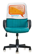 Ambientações e comunicação visual para empresas. Capa de cadeira personalizada.